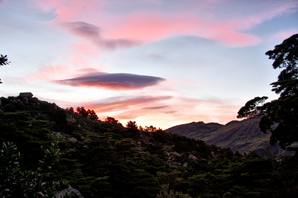 Sonnenaufgang über Los Cuernos